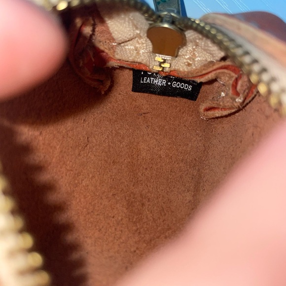 Portland Leather Dopp Keychain Satsuma color - Picture 2 of 4